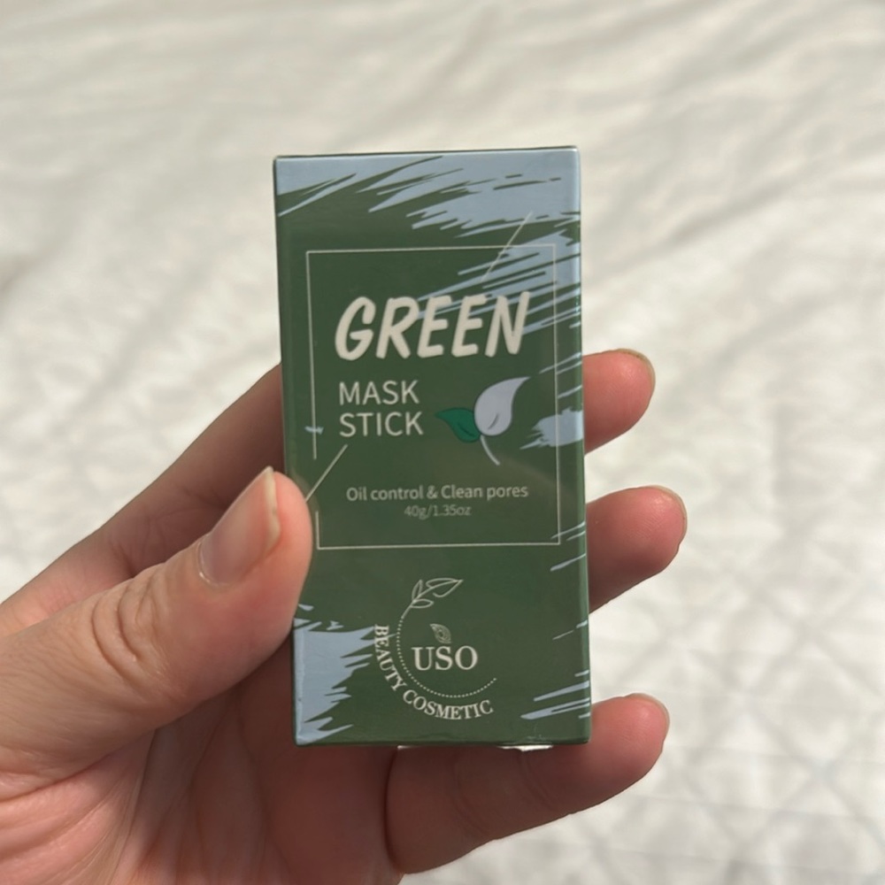 Green mask stick - Picture 1 of 4